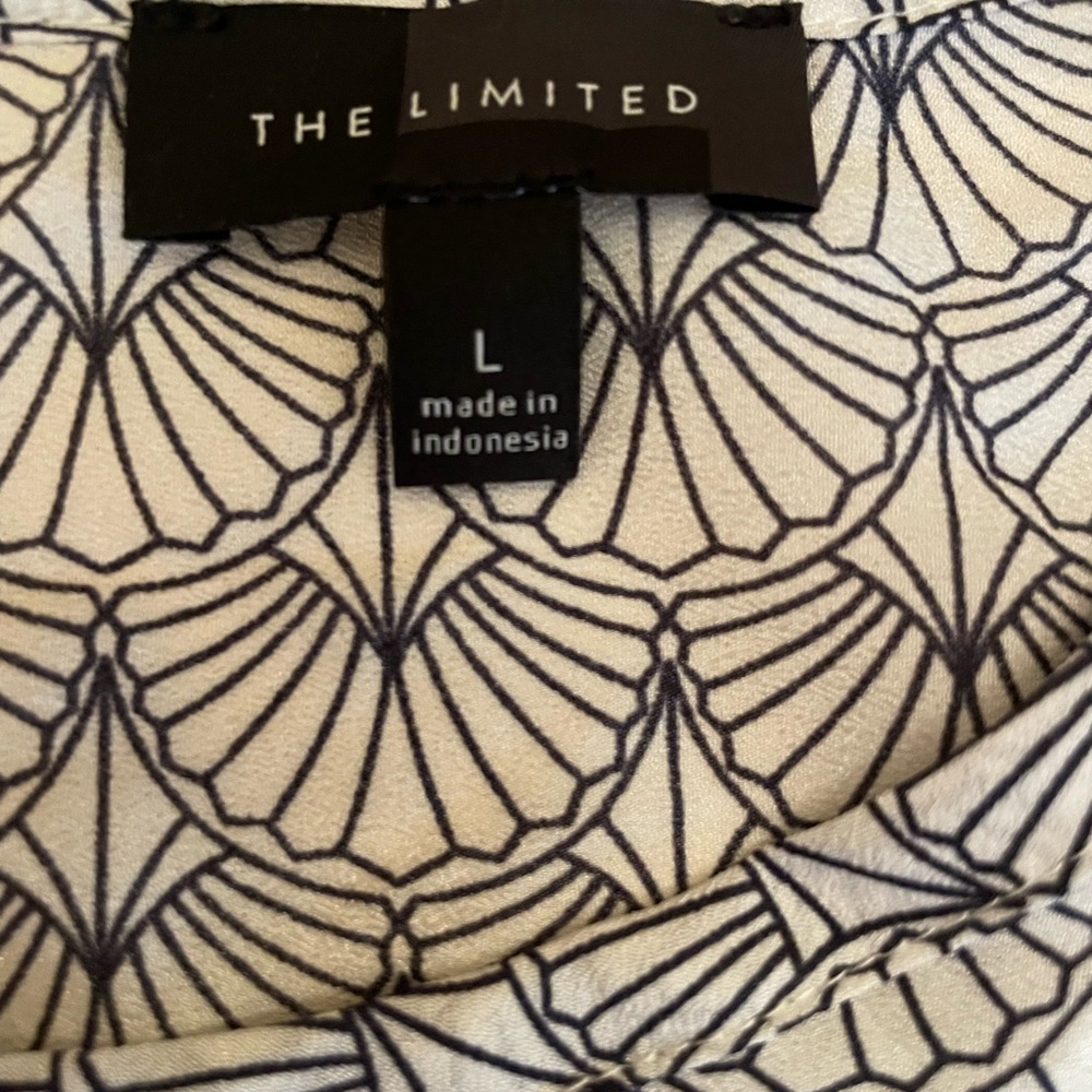 Limited Large Blouse - Picture 3 of 3
